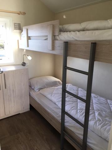 Вилла Camping Oase, Zanddijk 75 Юлианадорп Экстерьер фото