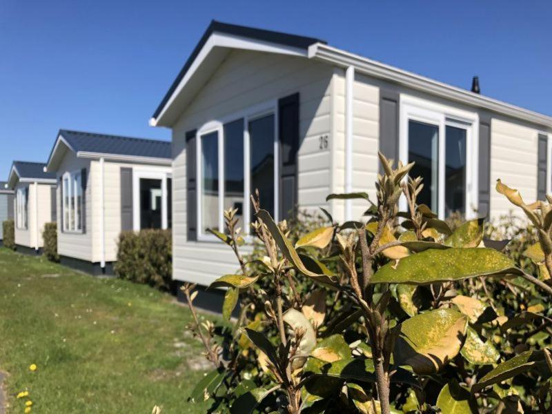 Вилла Camping Oase, Zanddijk 75 Юлианадорп Экстерьер фото